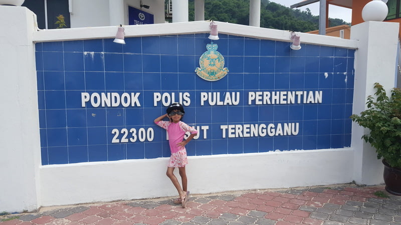trip-perhentian-part-2-perhentian-kecil-kg-nelayan-snorkelling-windmill-masjid-kristal (24)