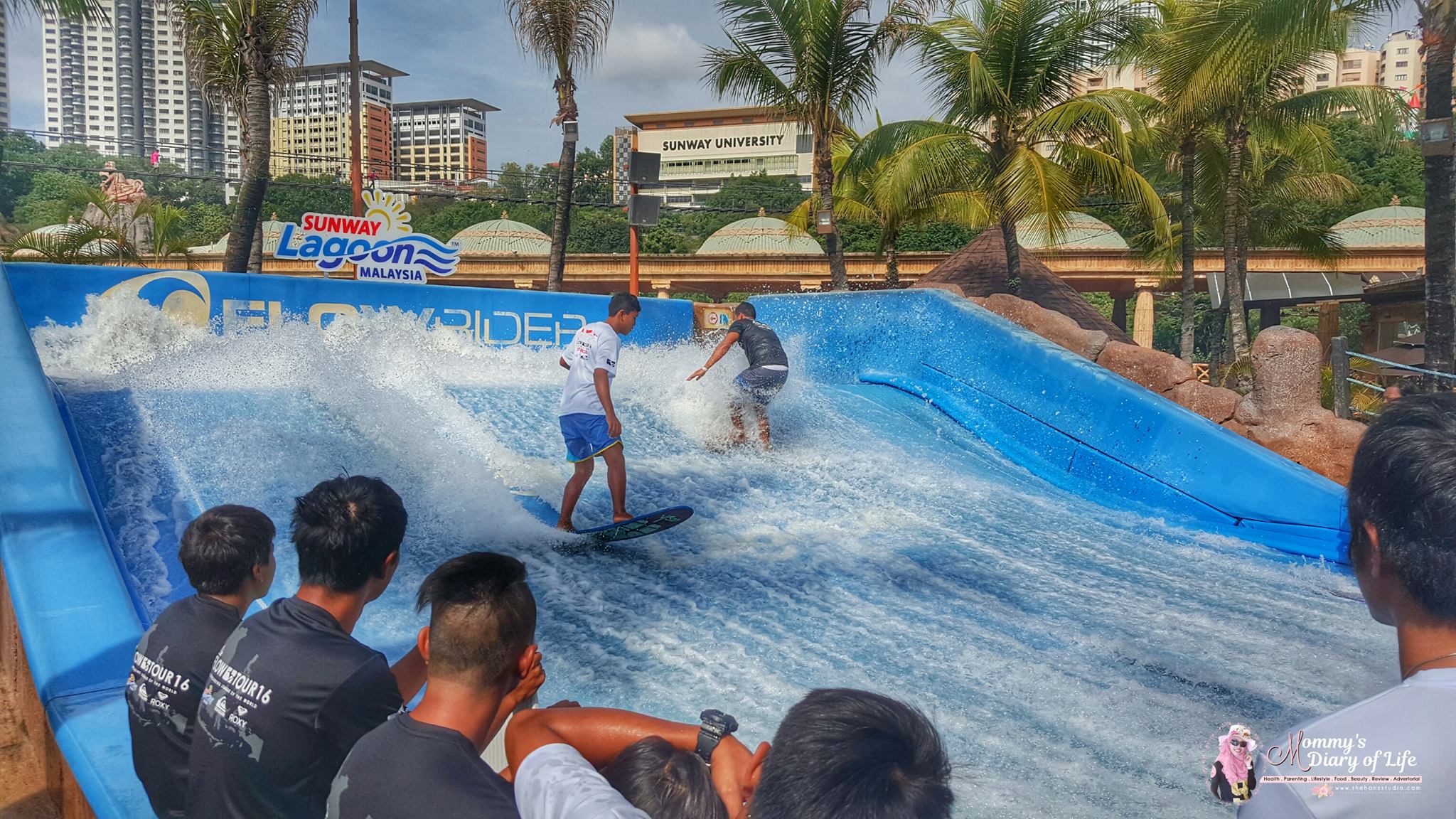 sunway-lagoons-flow-rider-surf-simulator-pertama-di-malaysia-2