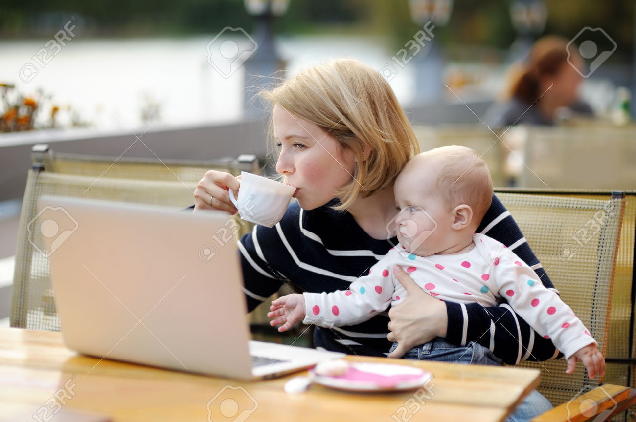 laptop-yang-ringan-dan-mudah-bawa-ketika-travel