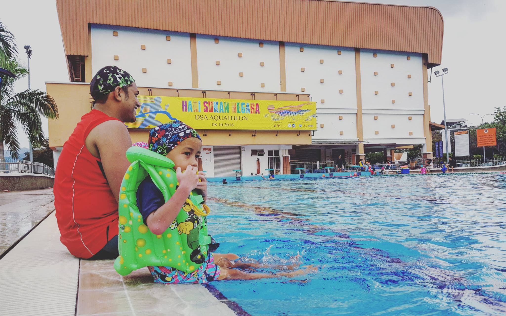 riadah-hujung-minggu-main-roller-blade-berenang-di-kompleks-sukan-15
