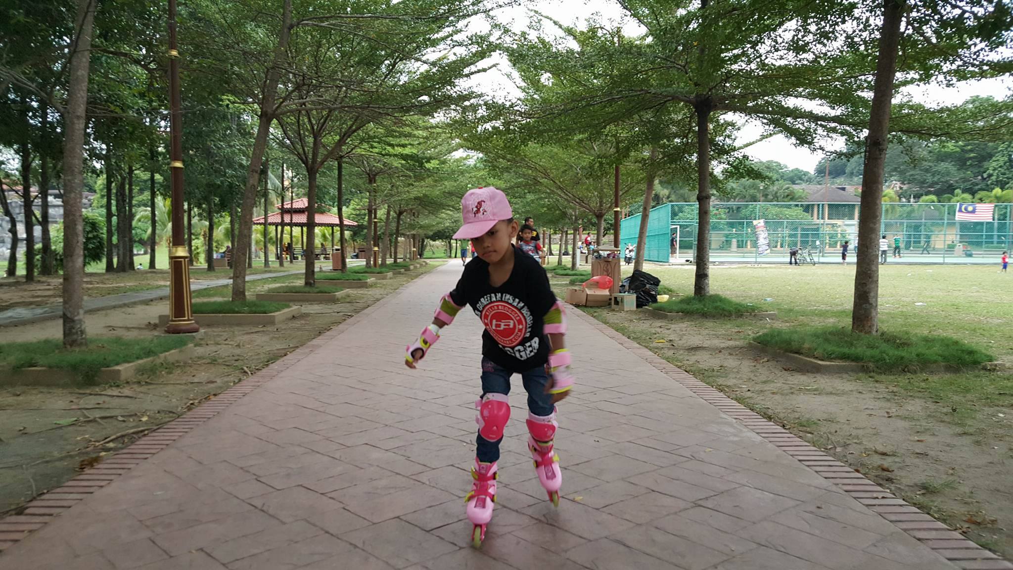 riadah-hujung-minggu-main-roller-blade-berenang-di-kompleks-sukan-5
