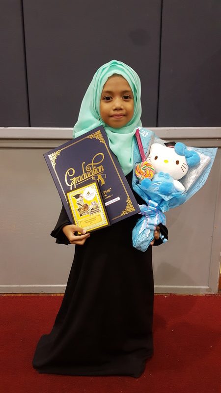 grand-ihtifal-little-caliph-2016-graduation-lil-hannah-damia (25)