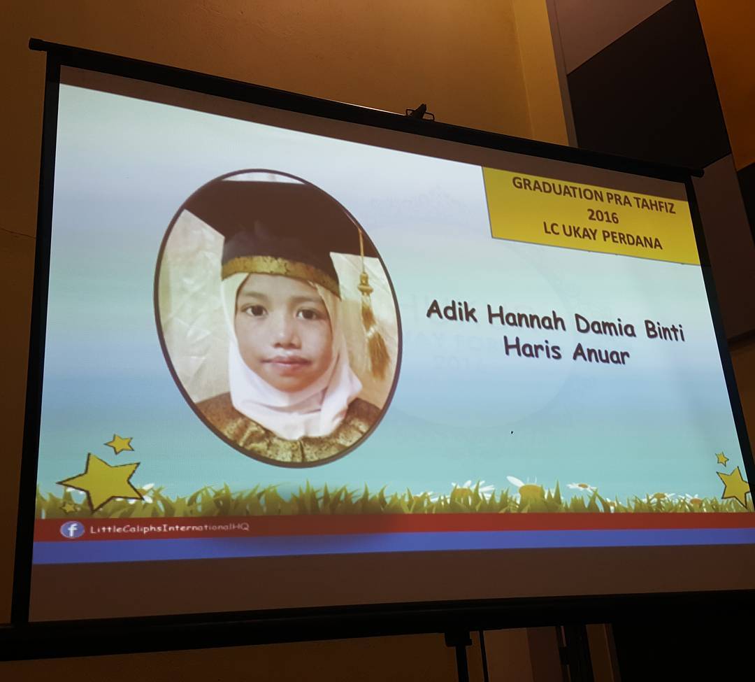 grand-ihtifal-little-caliph-2016-graduation-lil-hannah-damia-1