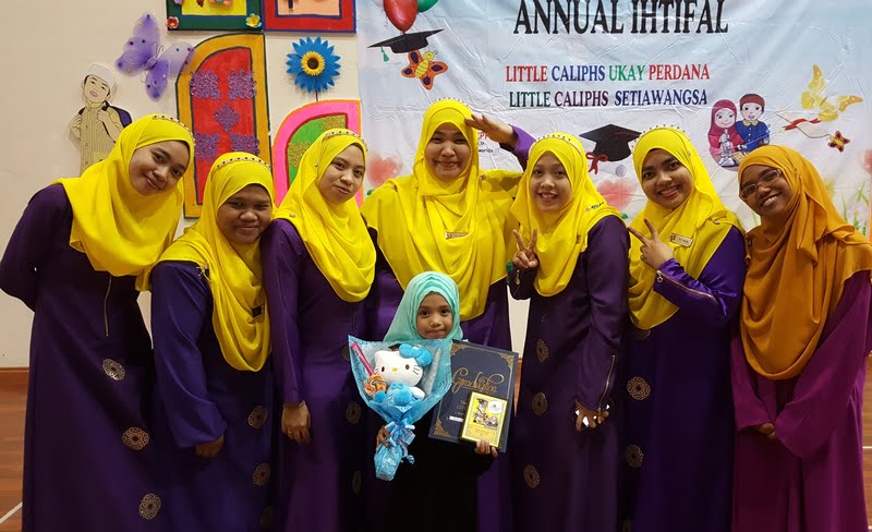 grand-ihtifal-little-caliph-2016-graduation-lil-hannah-damia (25)
