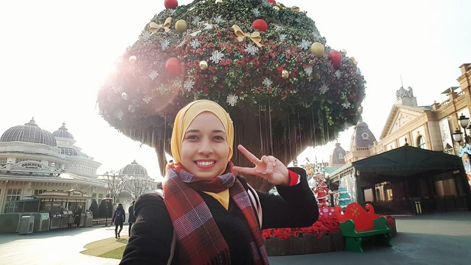 korea trip_day 3_strawberry farm_diy kimchi_hanbok_everland theme park (18)