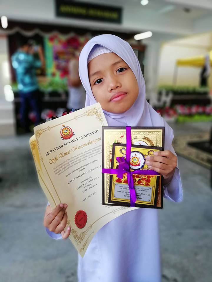 ANUGERAH KECEMERLANGAN - TAHNIAH HANNAH DAMIA