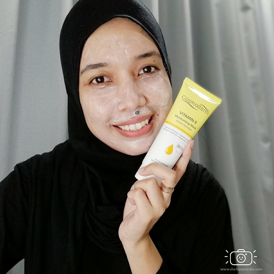 UNTUK KULIT KOMBINASI, VITAMIN E MOISTURISING MASK COSMODERM INI SANGAT MEMBANTU! (2)