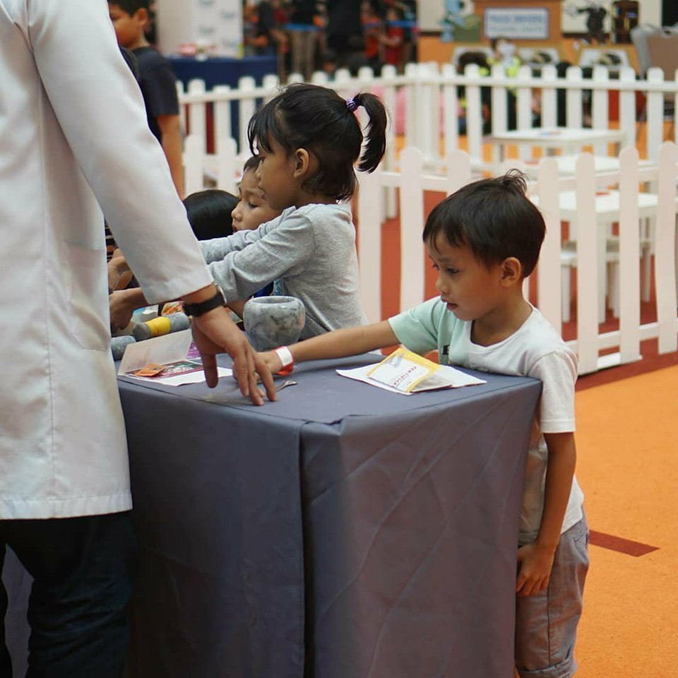 YOU MAKE ME PROUD, ADIK! KAKAK! (5)