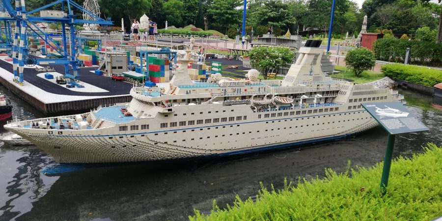 ANNUAL PASS LEGOLAND FAMILY DAY KBBA9 2018 (000)