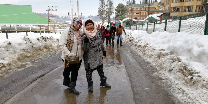 KASHMIR TRIP - TEAM KEMBARAQASEHZYPHYTO TRIP KE GULMARG (303)