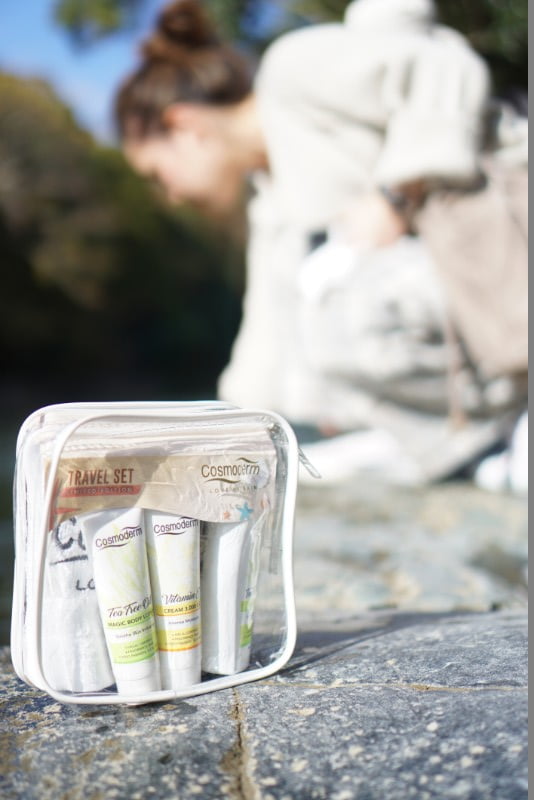 SET TRAVEL COSMODERM
