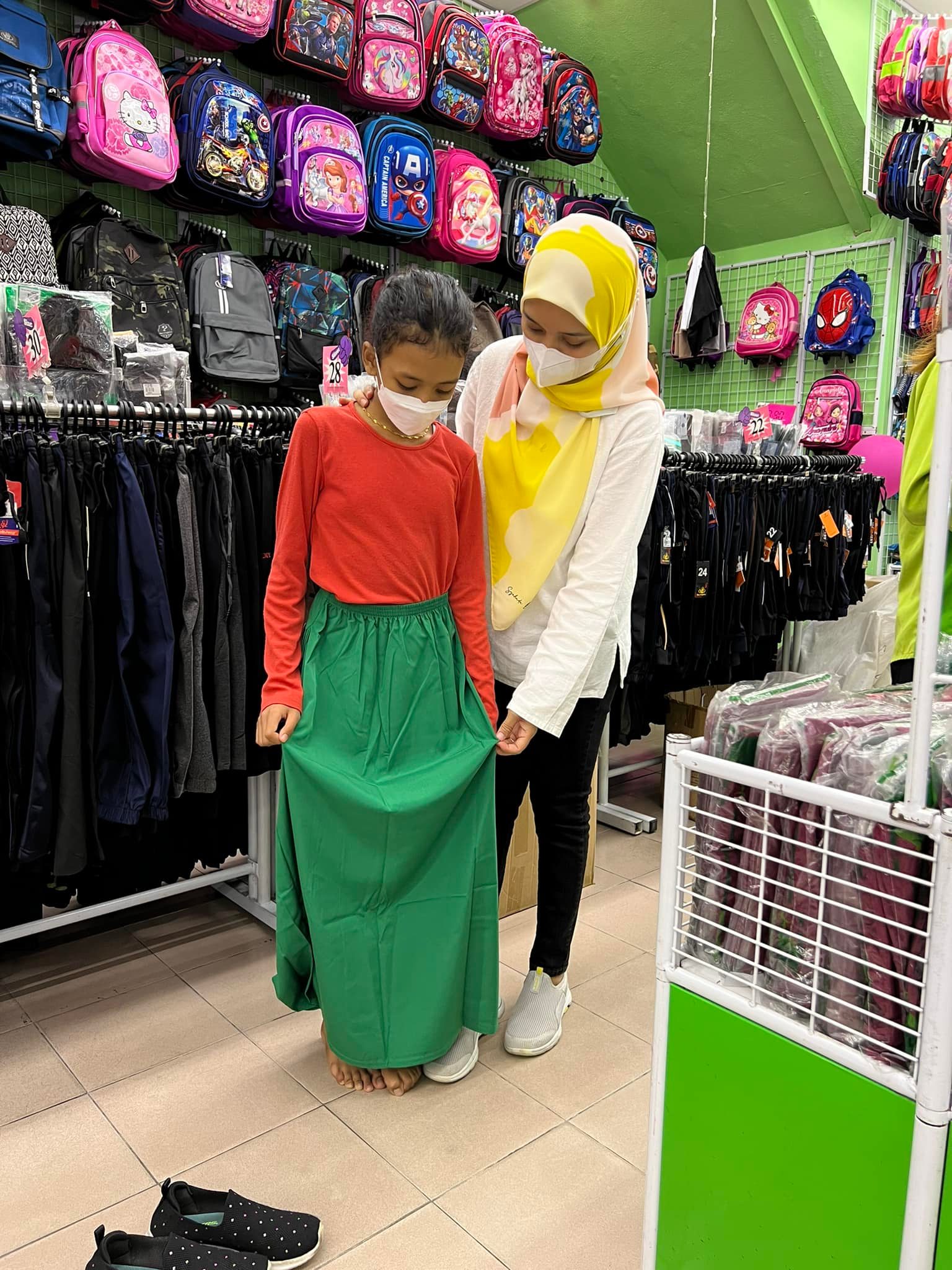 JOM JIMAT DENGAN BELI KELENGKAPAN SEKOLAH DI HARI-HARI