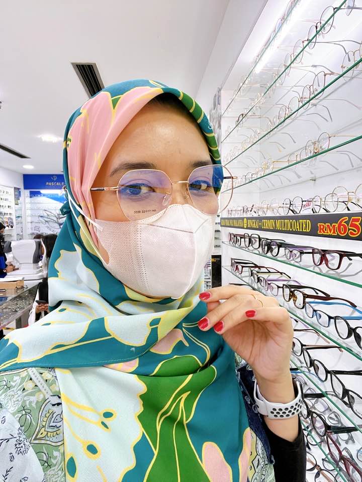 KEDAI CERMIN MATA VIRAL SUNGEI WANG