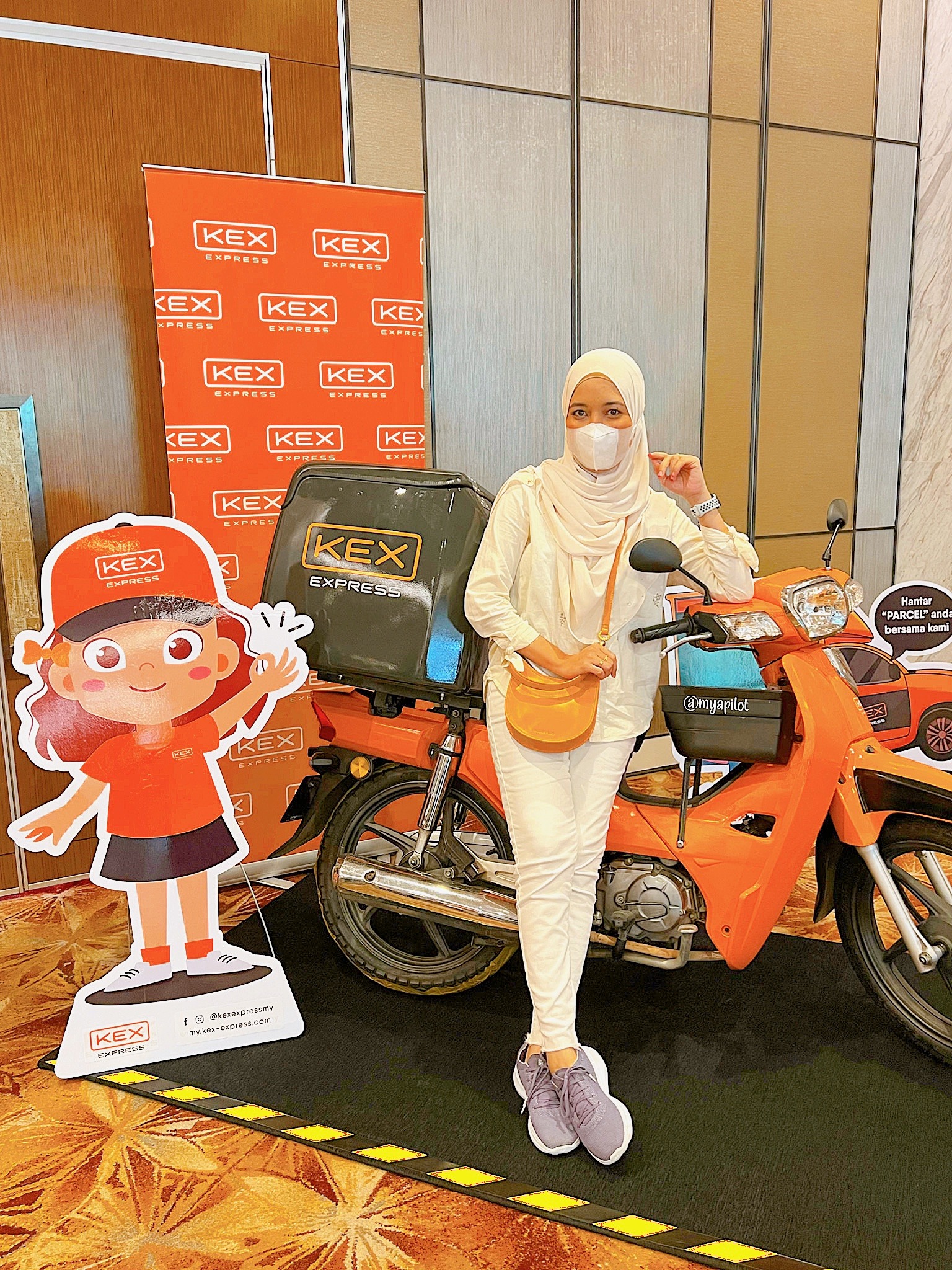 PENJENAMAAN SEMULA ABX EXPRESS KEPADA KEX EXPRESS DI MALAYSIA