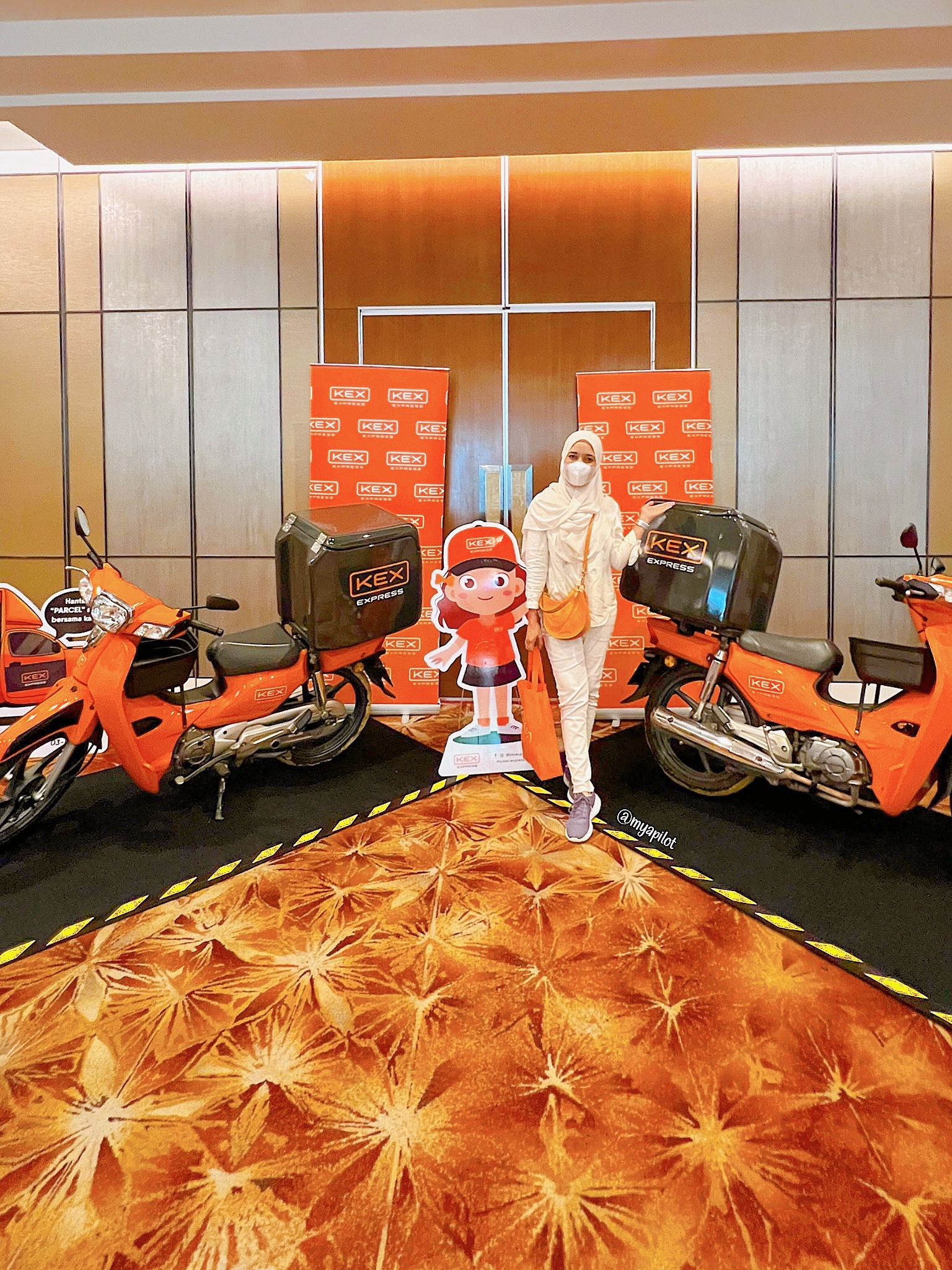 PENJENAMAAN SEMULA ABX EXPRESS KEPADA KEX EXPRESS DI MALAYSIA